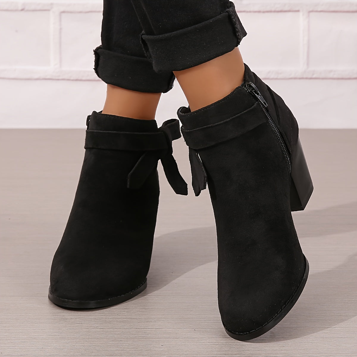 Bottines Talon Carré Femme Bout Pointu Effet Suédé Nœud Dos