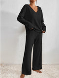 Ensemble pull col V et pantalon femme en tricot côtelé