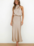 Robe de soirée dos nu en satin col halter femme