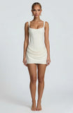 Robe Mini Ajustée Col Carré Larges Bretelles Extensible Élégant