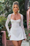 Robe Mini Moulante Manches Dentelle Buste Corset Élégant