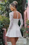 Robe Mini Moulante Manches Dentelle Buste Corset Élégant