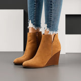 Bottines compensées en daim femme avec découpe latérale - Kaki