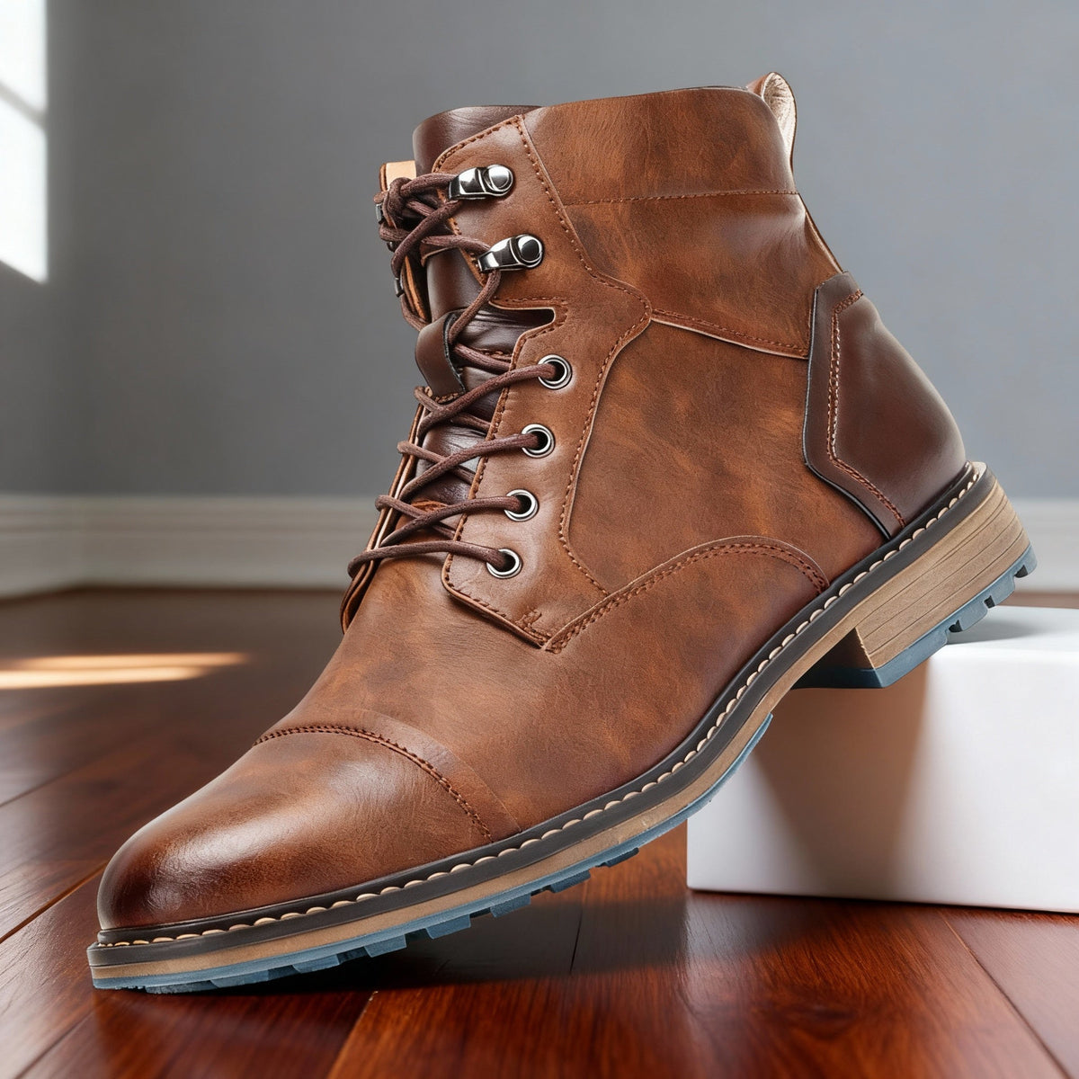 Bottines style militaire à lacets