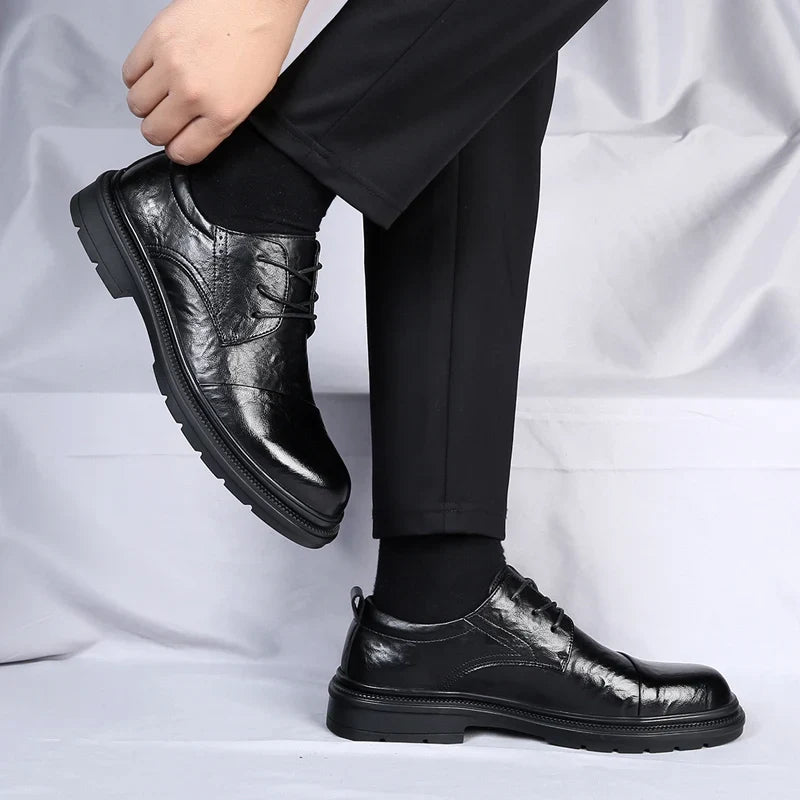 Chaussure en cuir homme semelle crantée