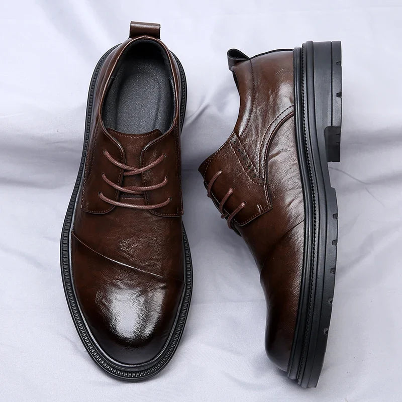 Chaussure en cuir homme semelle crantée