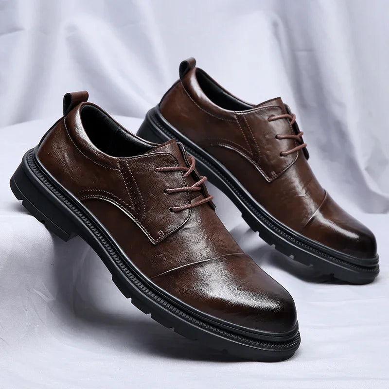 Chaussure en cuir homme semelle crantée
