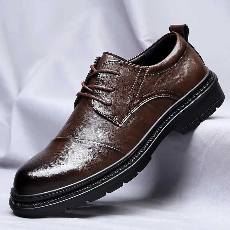 Chaussure en cuir homme semelle crantée