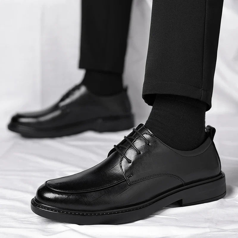 Chaussures en cuir véritable à lacets