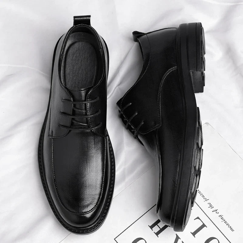 Chaussures en cuir véritable à lacets
