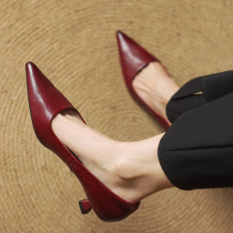 Escarpins cuir talon kitten bout pointu femme - Bordeaux