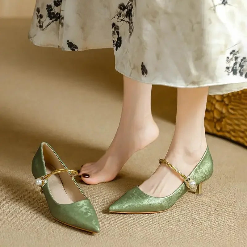 Escarpins femme bout pointu talon fin satin - Vert