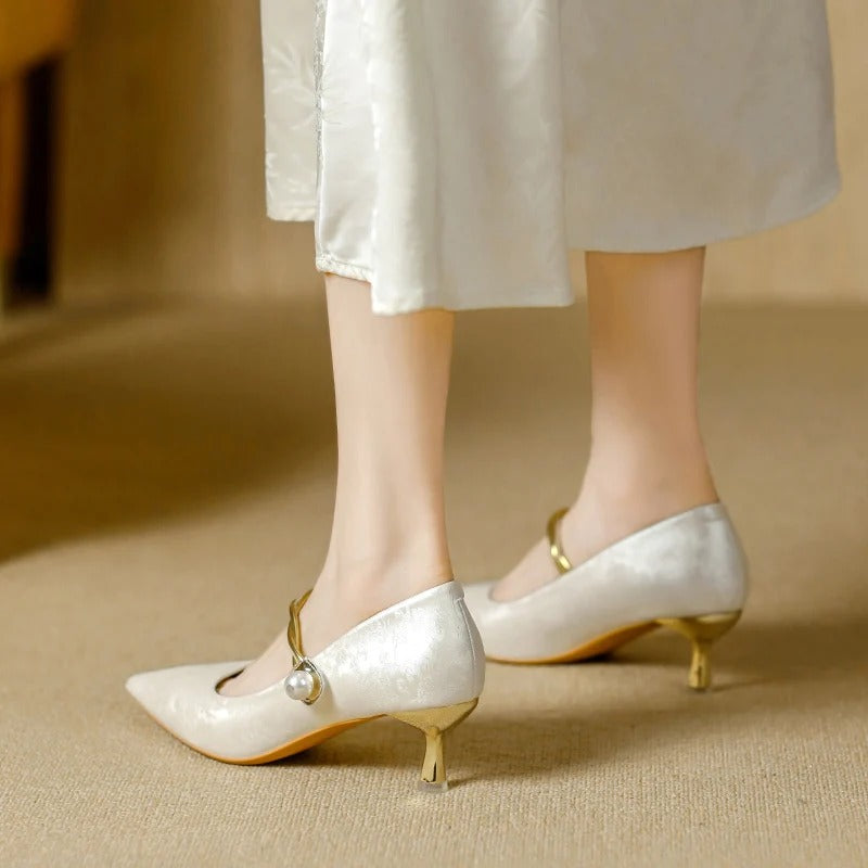 Escarpins femme bout pointu talon fin satin