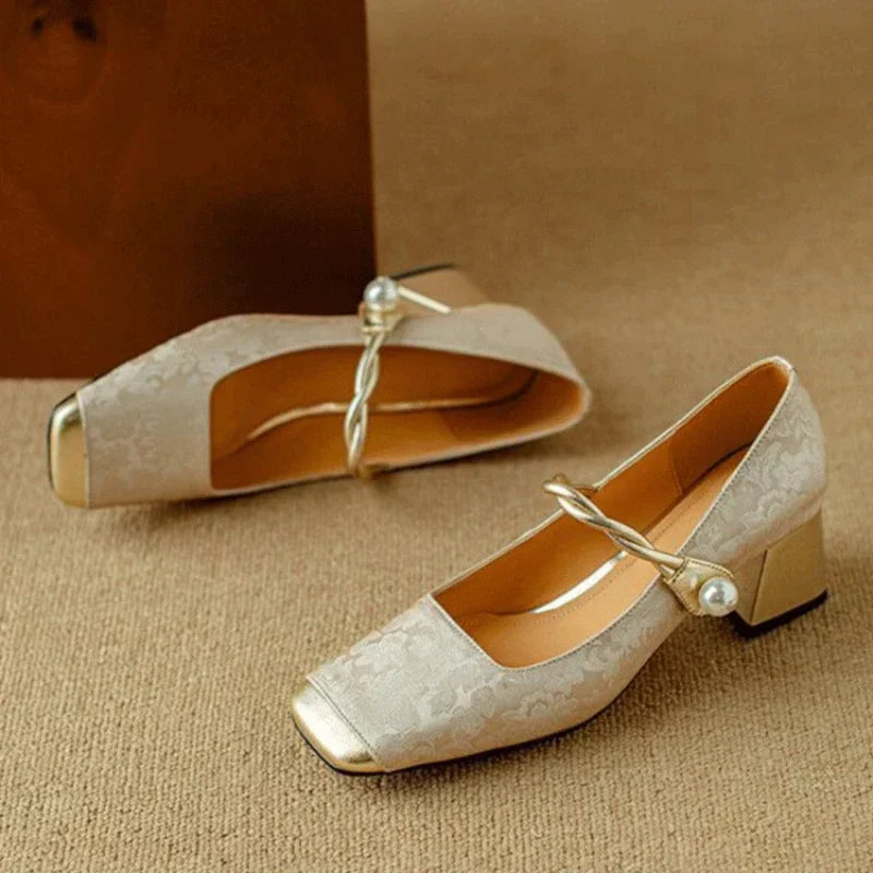 Escarpins talon carré femme satin bout carré métallisé bride perlée