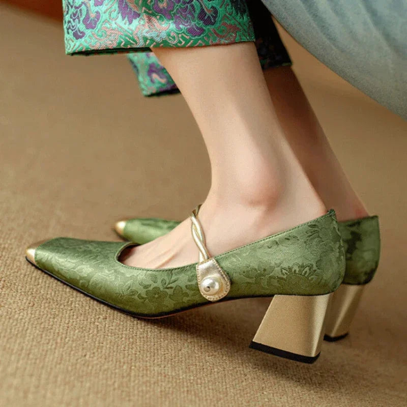 Escarpins talon carré femme satin bout carré métallisé bride perlée
