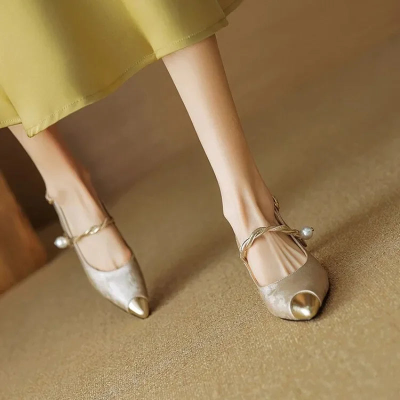 Escarpins talon fin satinés femme bout pointu