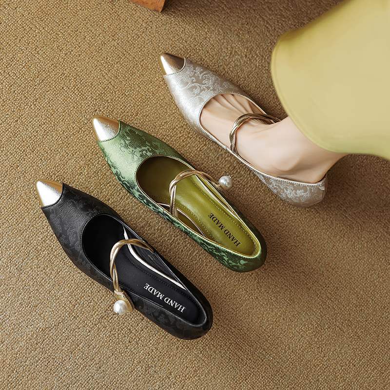 Escarpins talon fin satinés femme bout pointu