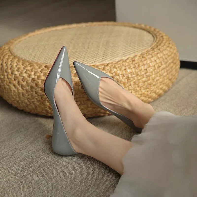 Escarpins talon kitten en cuir femme bout pointu - Gris