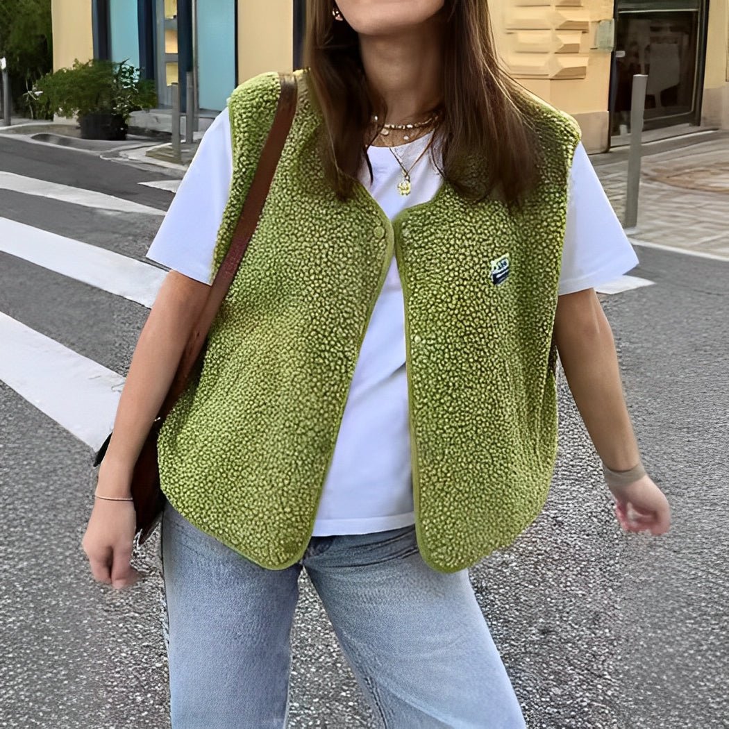 Gilet sans manches boutonné en laine femme