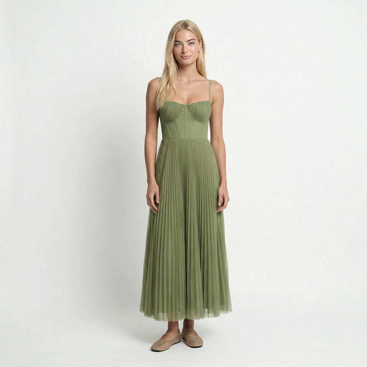Robe midi évasée à plis – Col rond, taille marquée, élégante pour femme