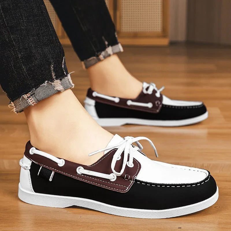Mocassins bateau homme lacets bicolores semelle blanche
