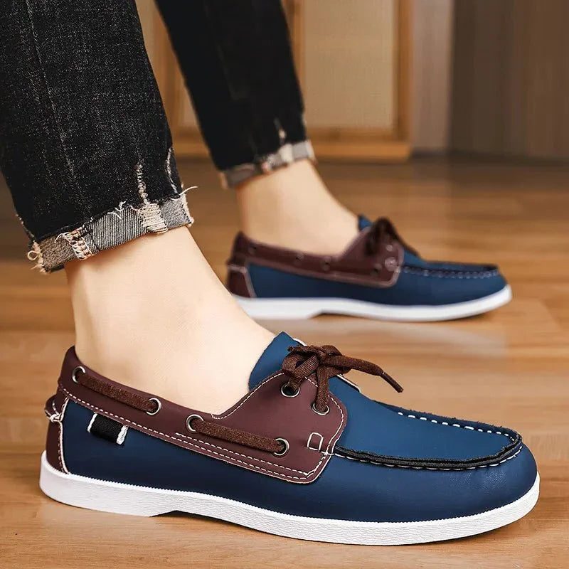 Mocassins bateau homme lacets bicolores semelle blanche