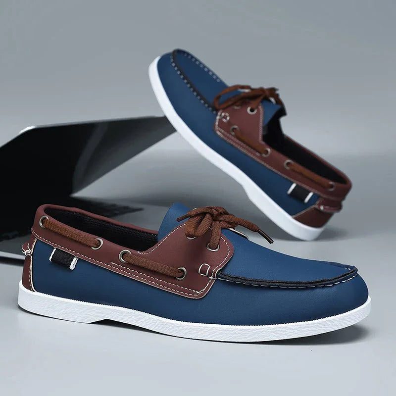 Mocassins bateau homme lacets bicolores semelle blanche