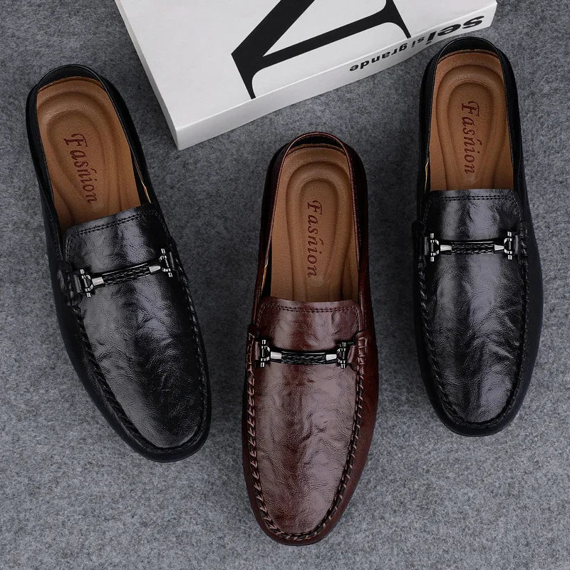 Mocassins en Cuir Bout Rond Détail Métallique