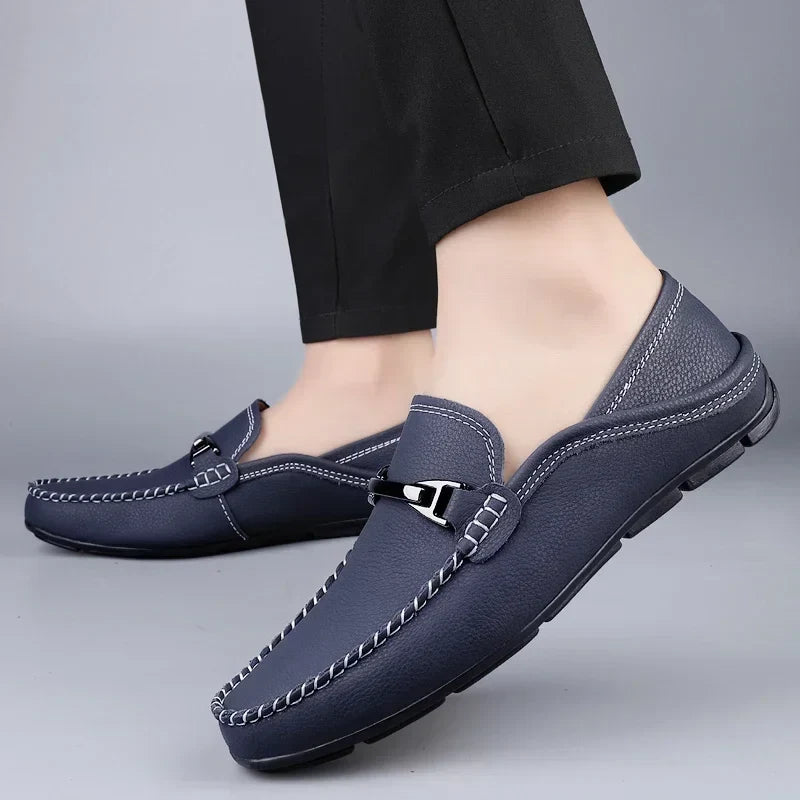 Mocassins en cuir véritable à mors métallique