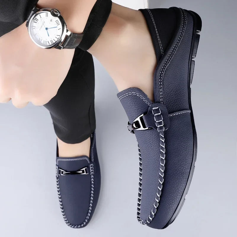 Mocassins en cuir véritable à mors métallique