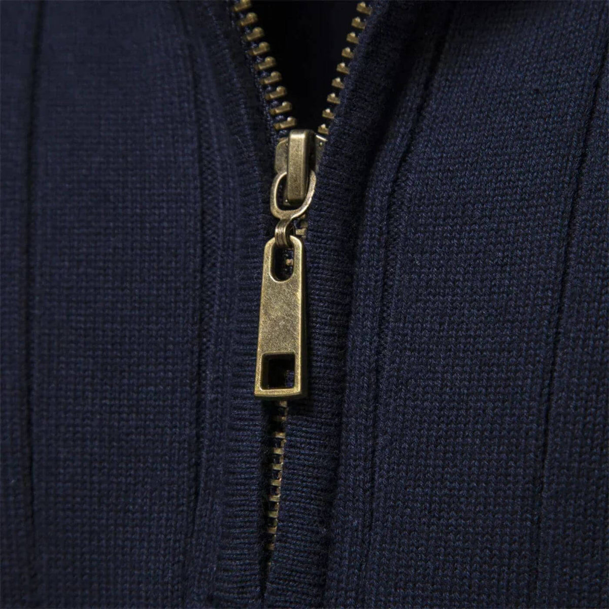 Pull Homme en Coton Coupe Ajustée