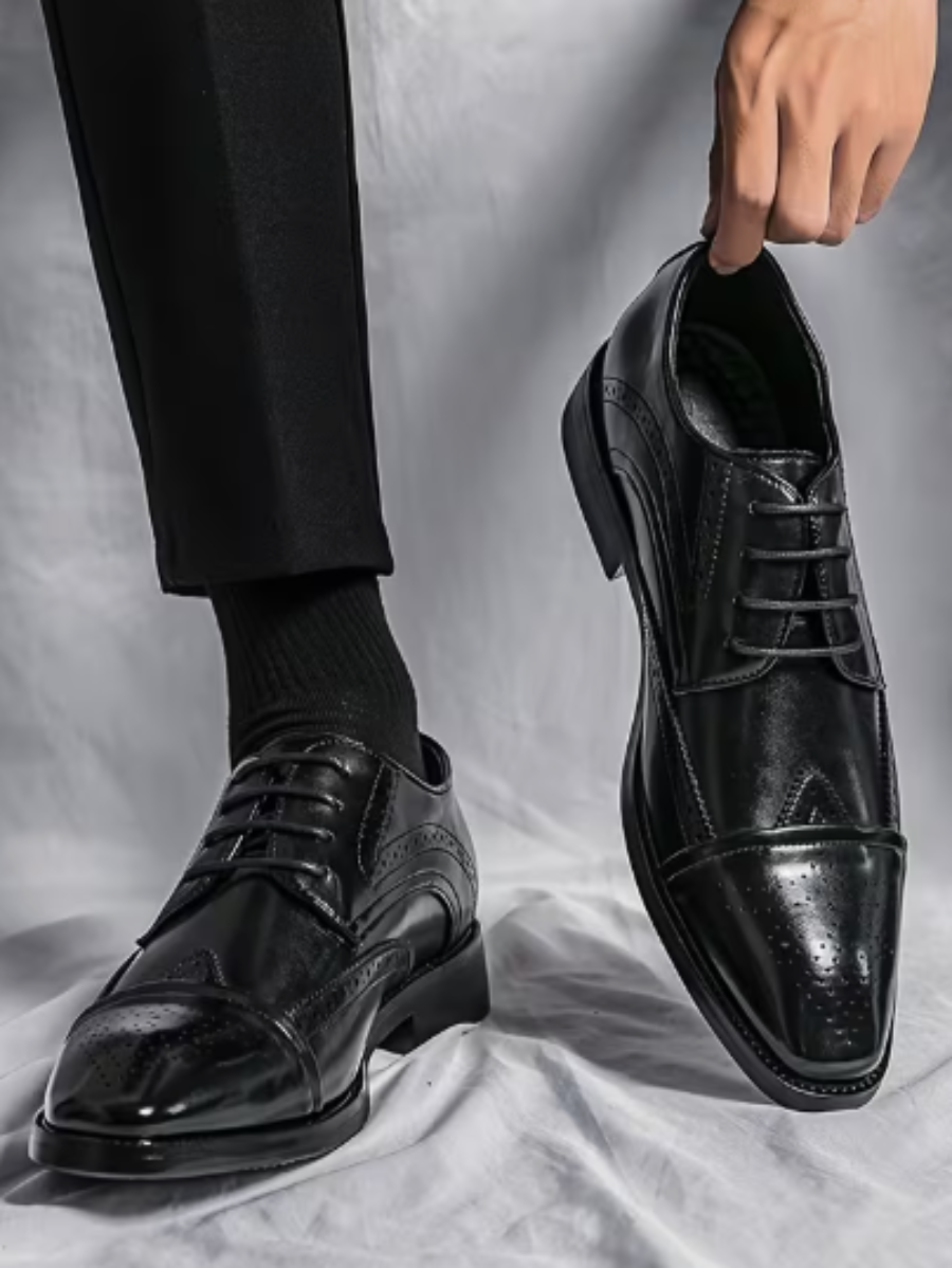 Richelieu Médaillon Homme en Cuir - Noir