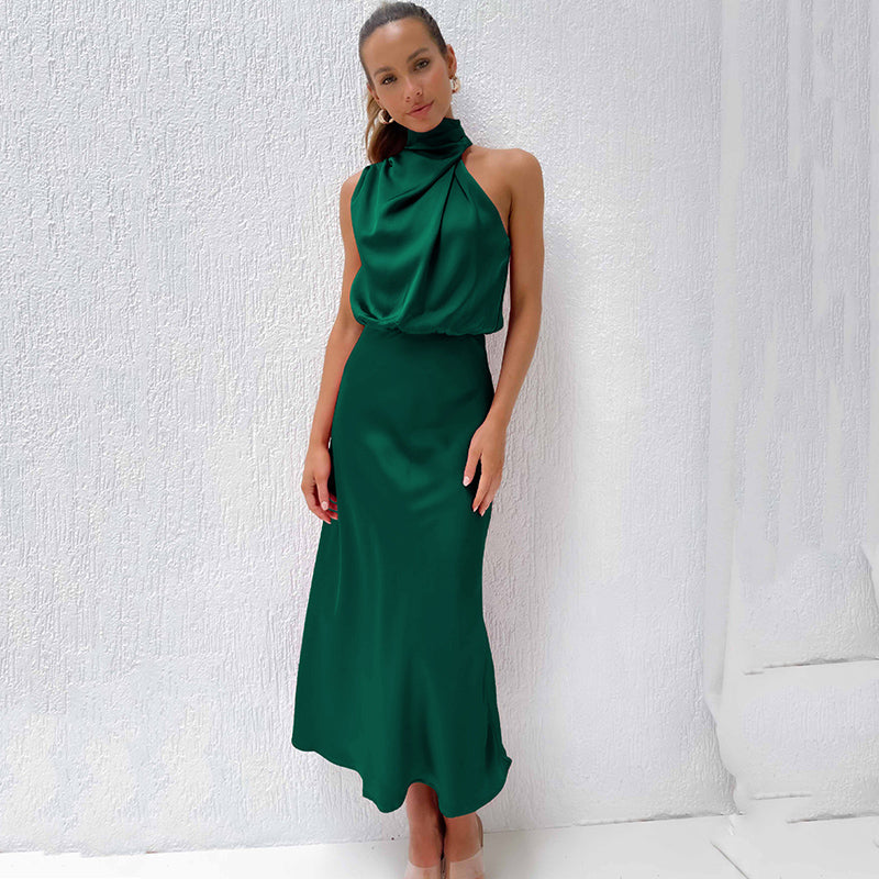 Robe de soirée dos nu en satin col halter femme