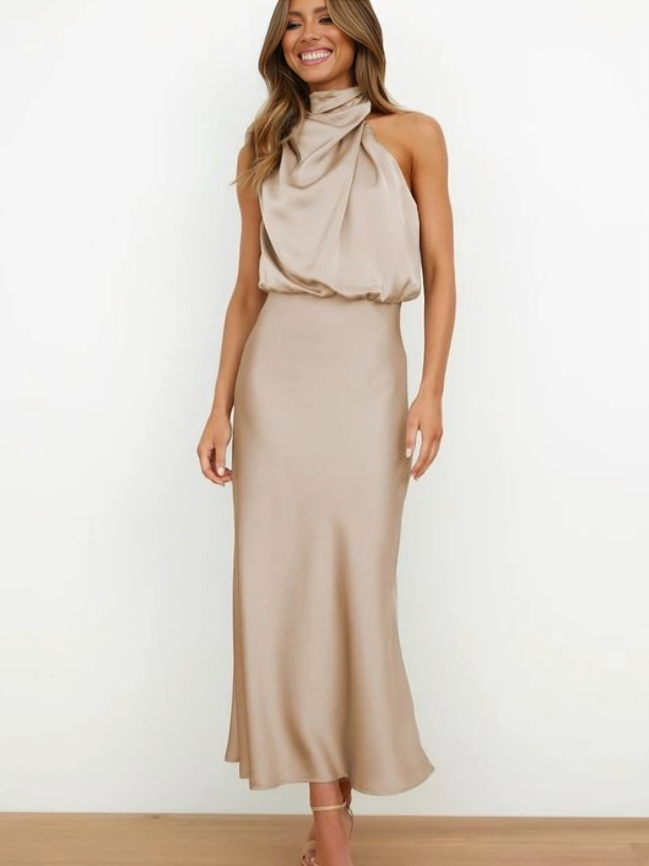 Robe de soirée dos nu en satin col halter femme