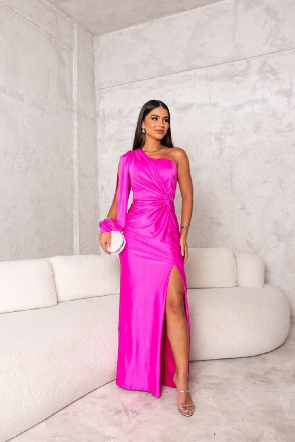 Robe de soirée une épaule femme manches longues