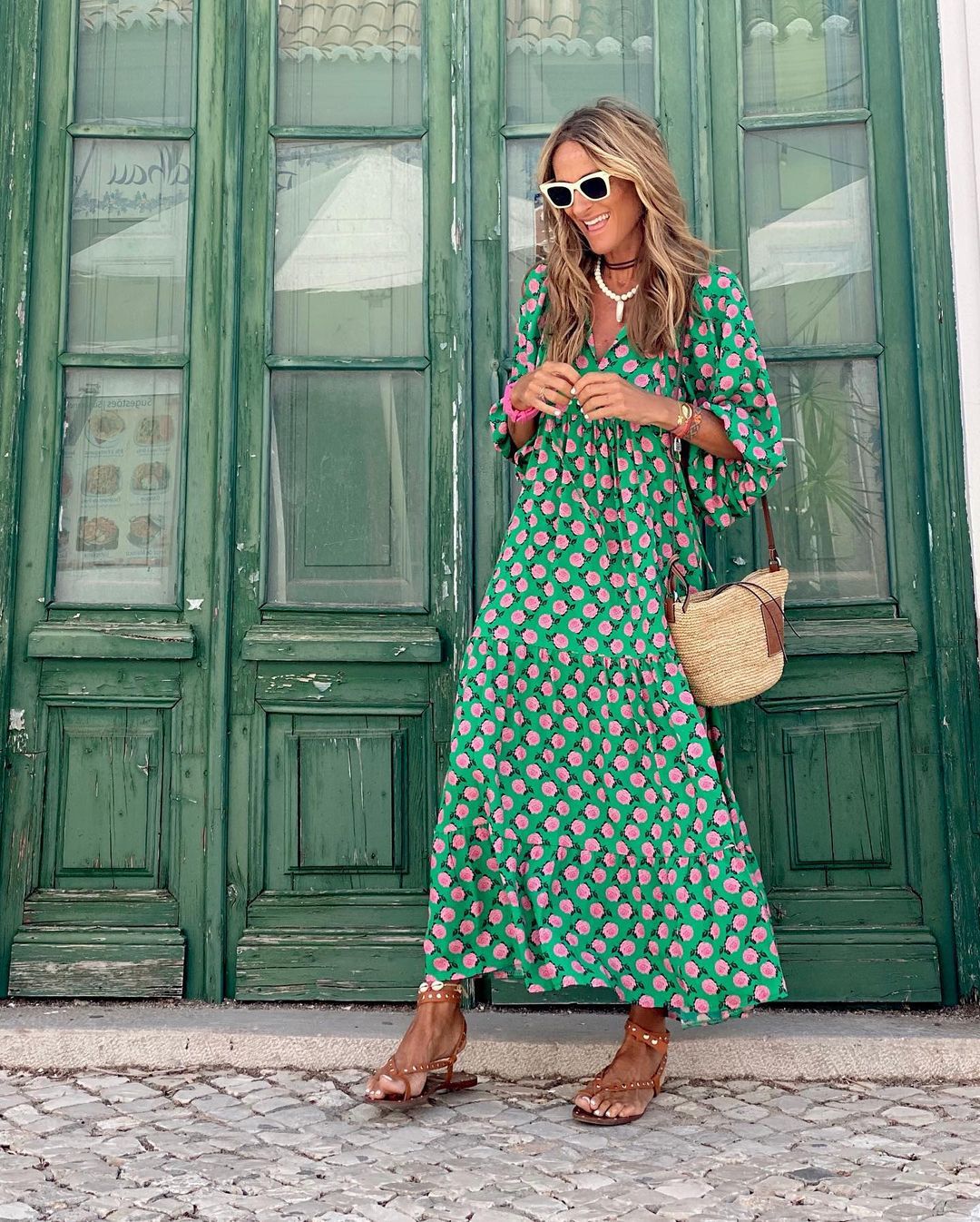 Robe maxi fleurie col V manches bouffantes femme