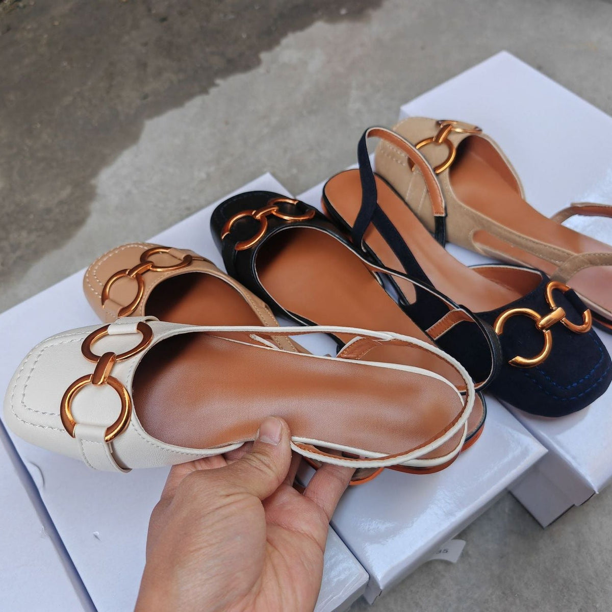 Slingbacks femme en cuir bout rond talon bas