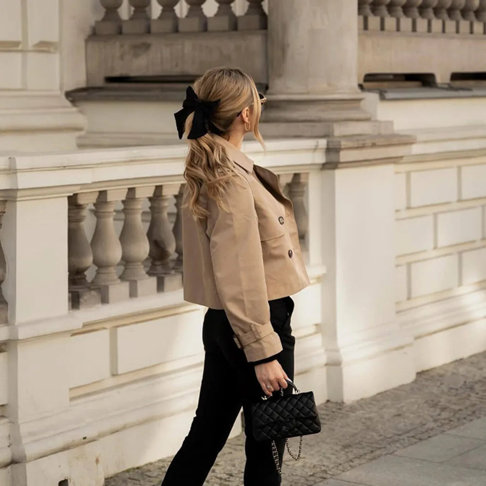 Trench court croisé femme coupe vintage