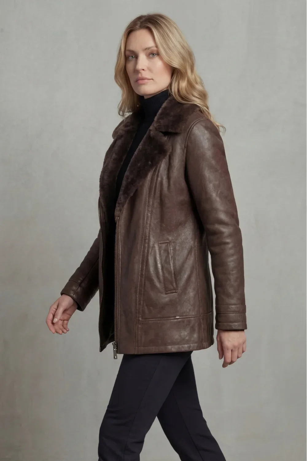 Veste en cuir femme col en mouton coupe ajustée
