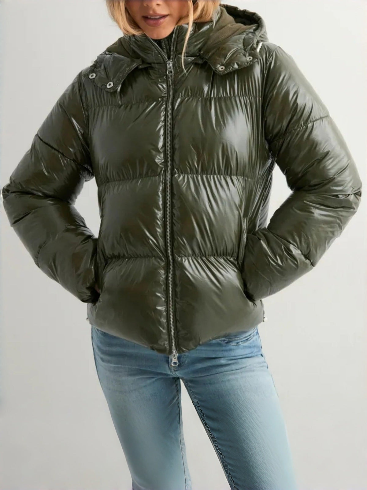 Veste matelassée femme à capuche ajustable - Olivgrün