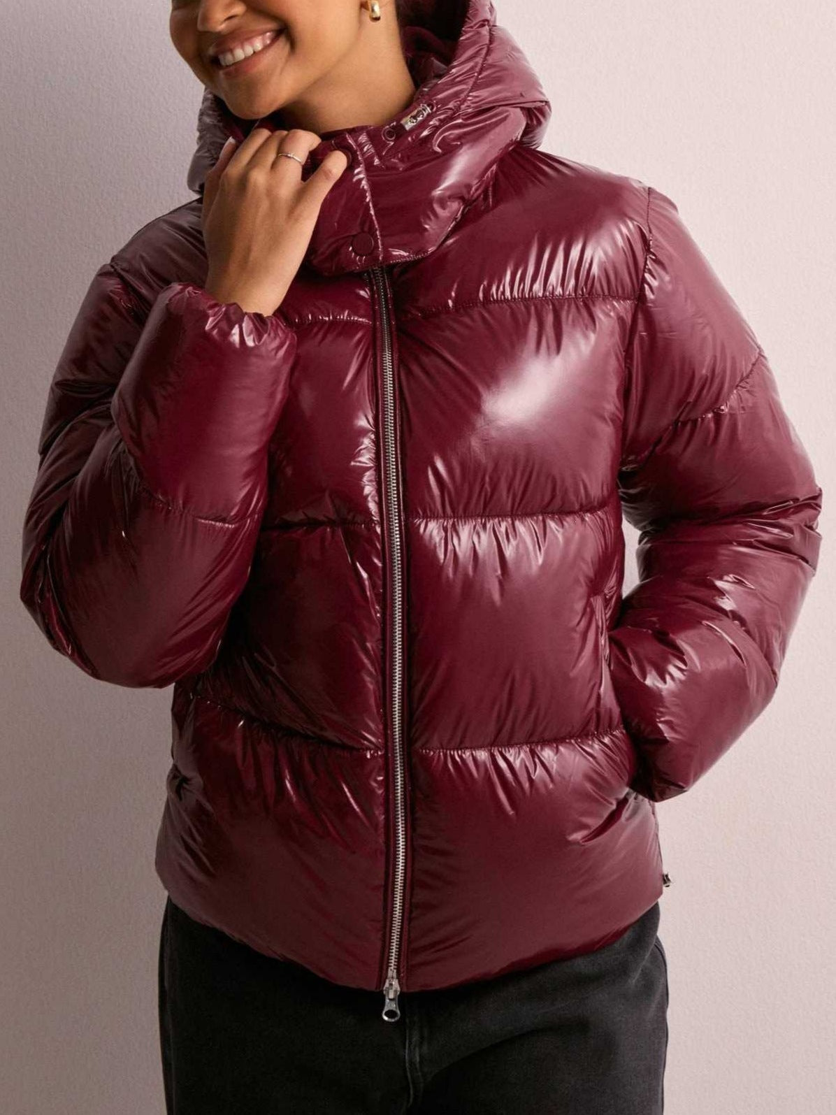 Veste matelassée femme à capuche ajustable - Bordeaux